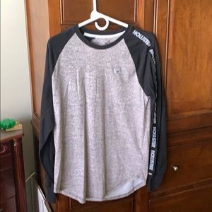 Men’s Hollister Long sleeve tee